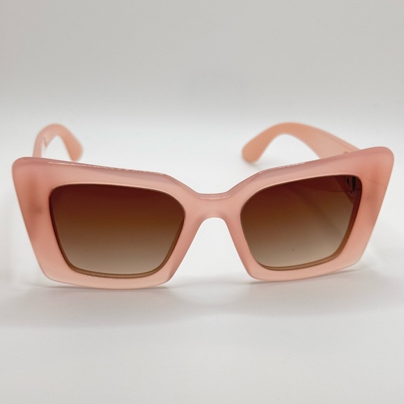 Burberry - translucent pink/nude square frame sunglasses 51-20-140- NWT - Picture 9 of 15